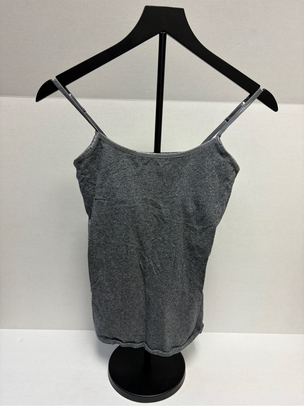 SO Perfect Cami Gray Adjustable Strap Tank Top Women’s Medium